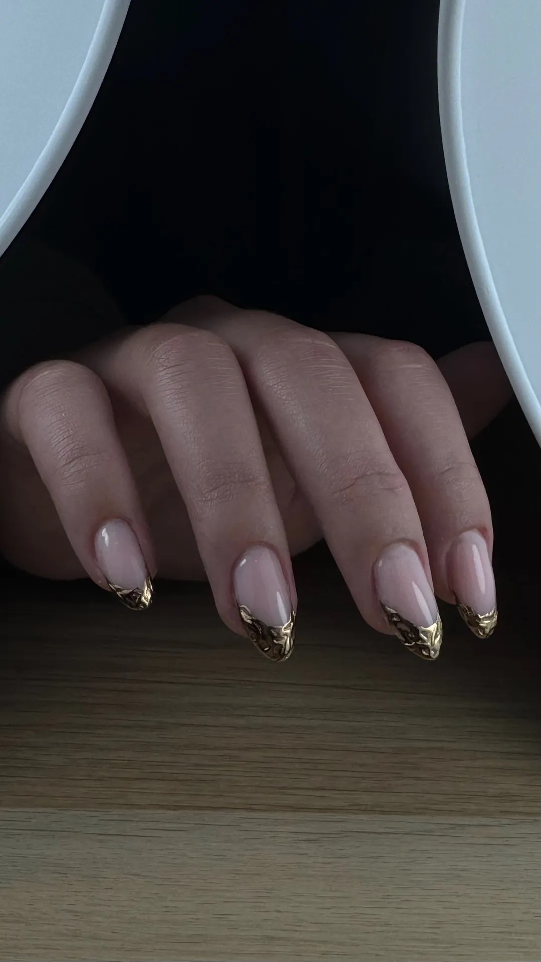 French tips dorées en relief